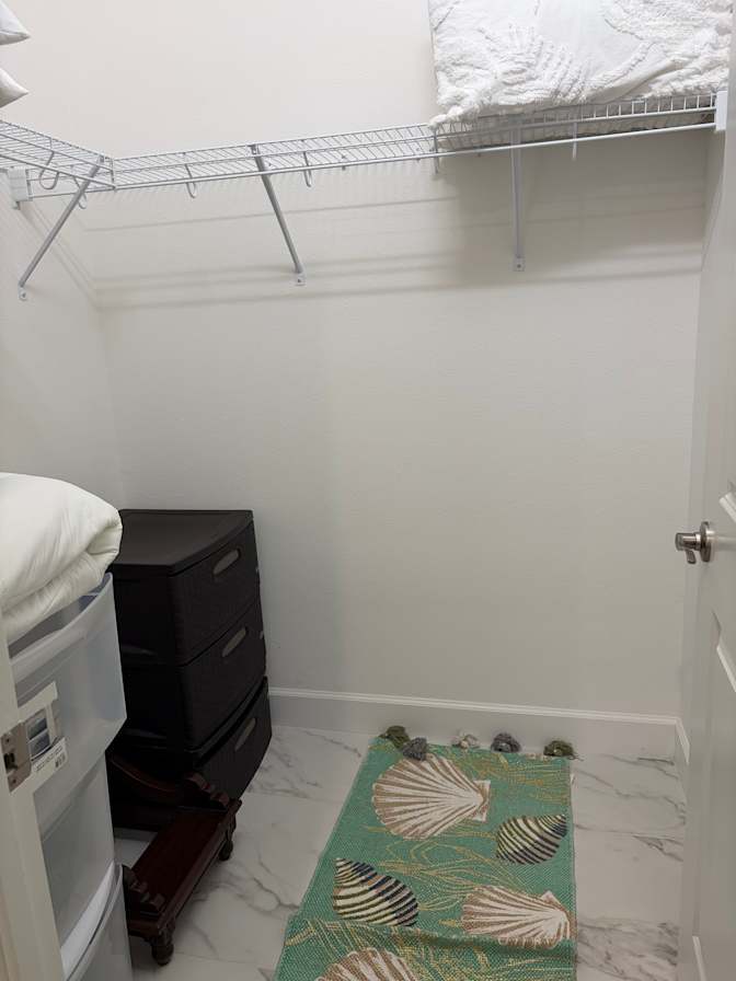 Ana's room