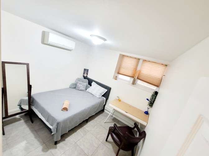 chaki's room