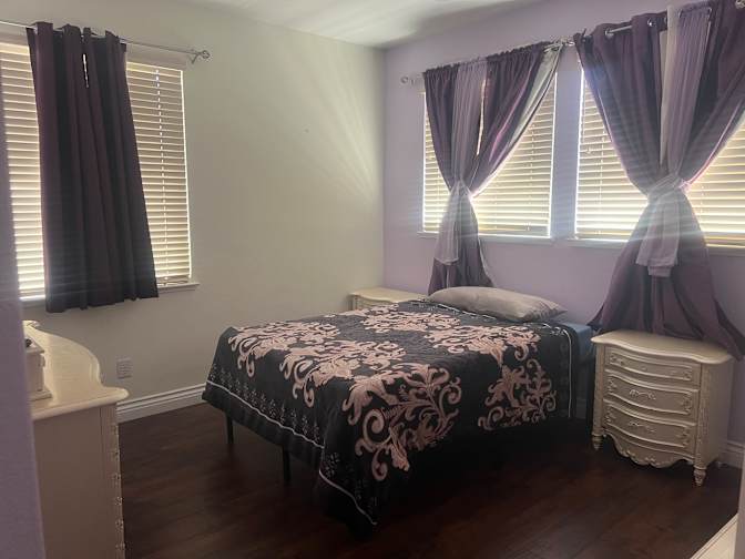 Claudia t's room