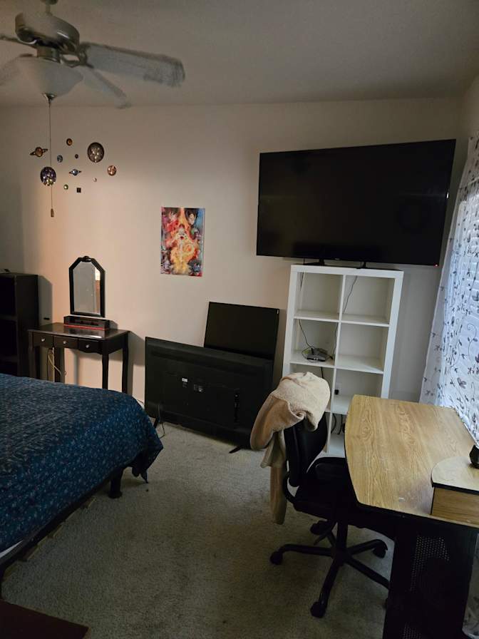 derek's room