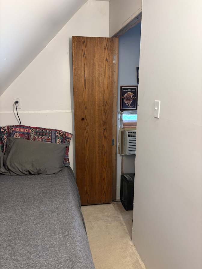 Andrea's room