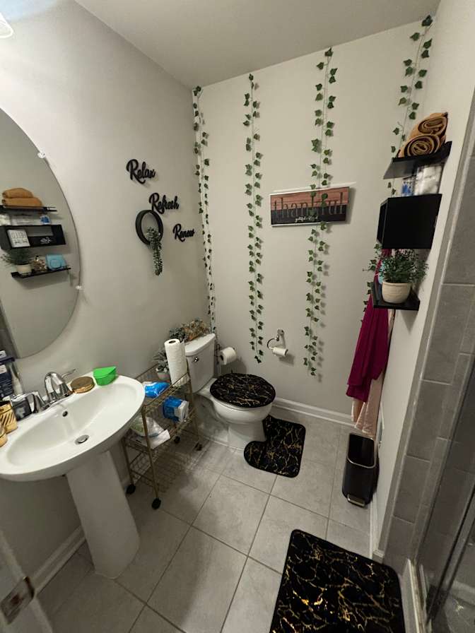 Kushanti's room