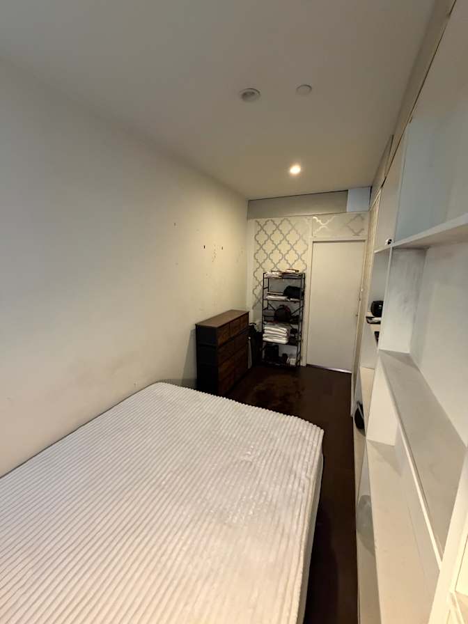 Oleg's room