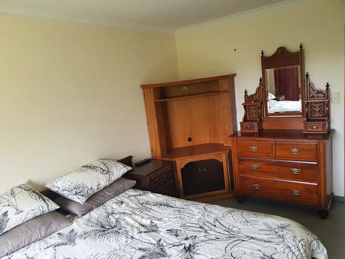 Craig  lambert's room