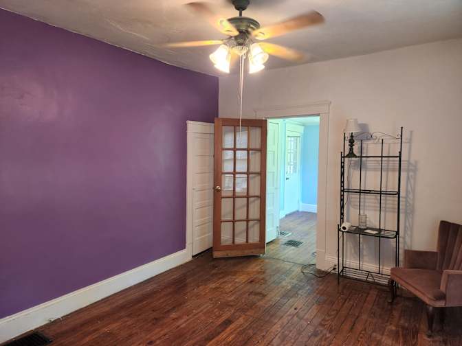Andrea's room