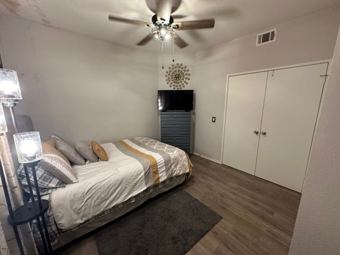Ricardo's room