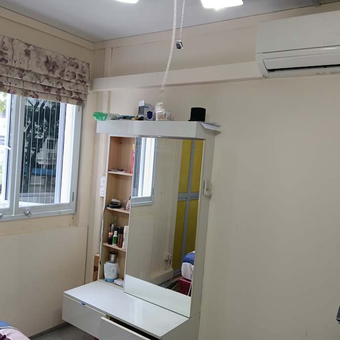 Meera Udhayan's room