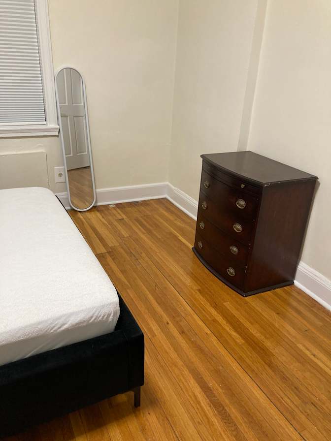 Kelly's room