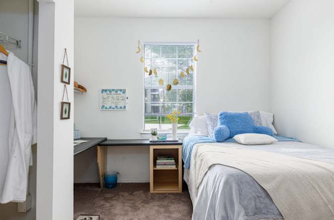 Mia's room