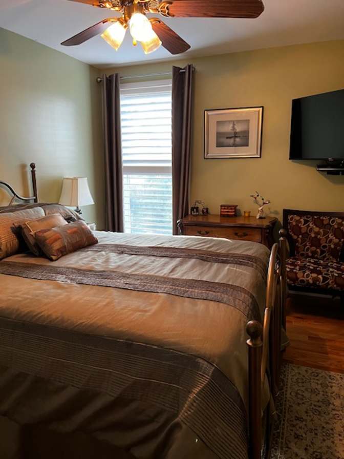 Teri-Lynn Calderon's room