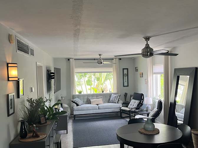 Steven Starr's room