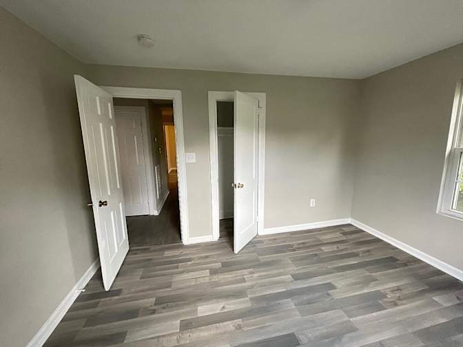 Alcove Rooms's room