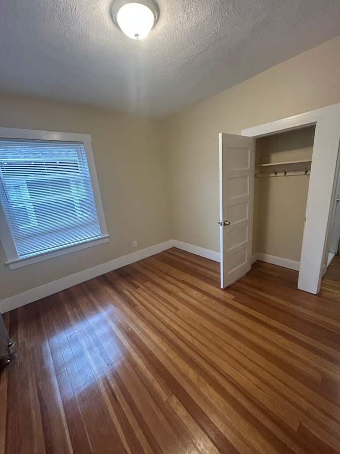 Maximeize Management's room