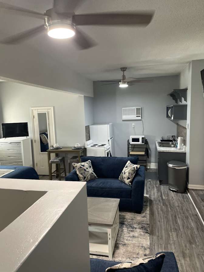 Truluv's room