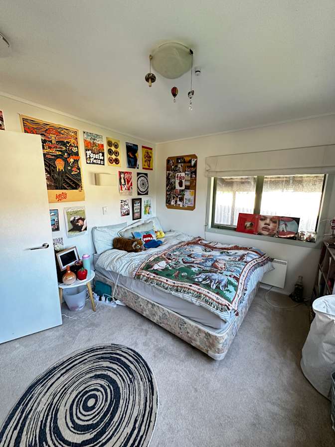 Lara's room