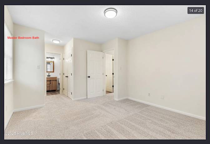 Alcove Rooms's room