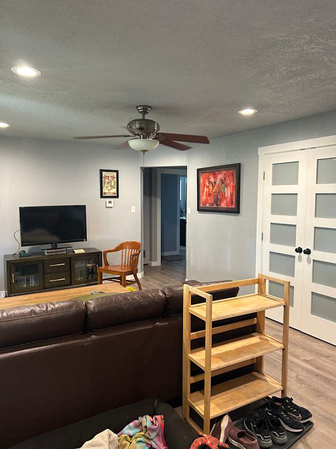 Liz's room