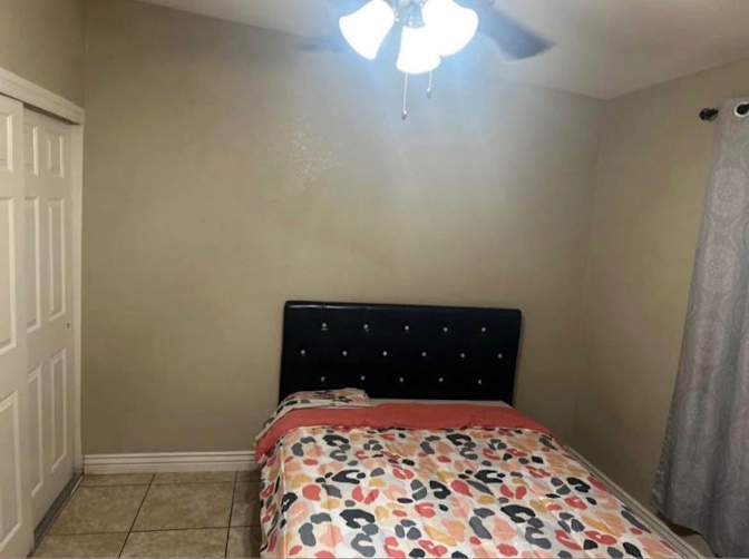 Zegdhi Bustos's room