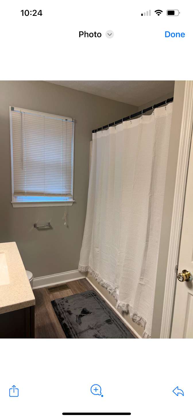 Athens room for rent's room