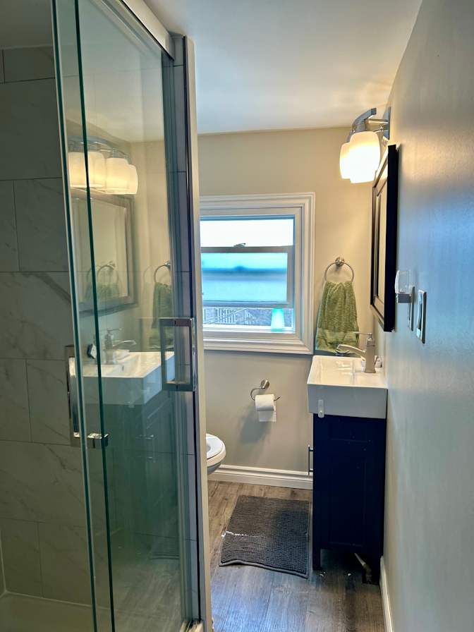 Tariq Rasheed's room