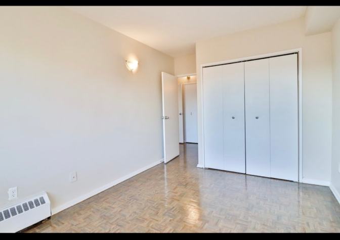 Xing's room