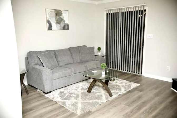 Alcove Rooms's room