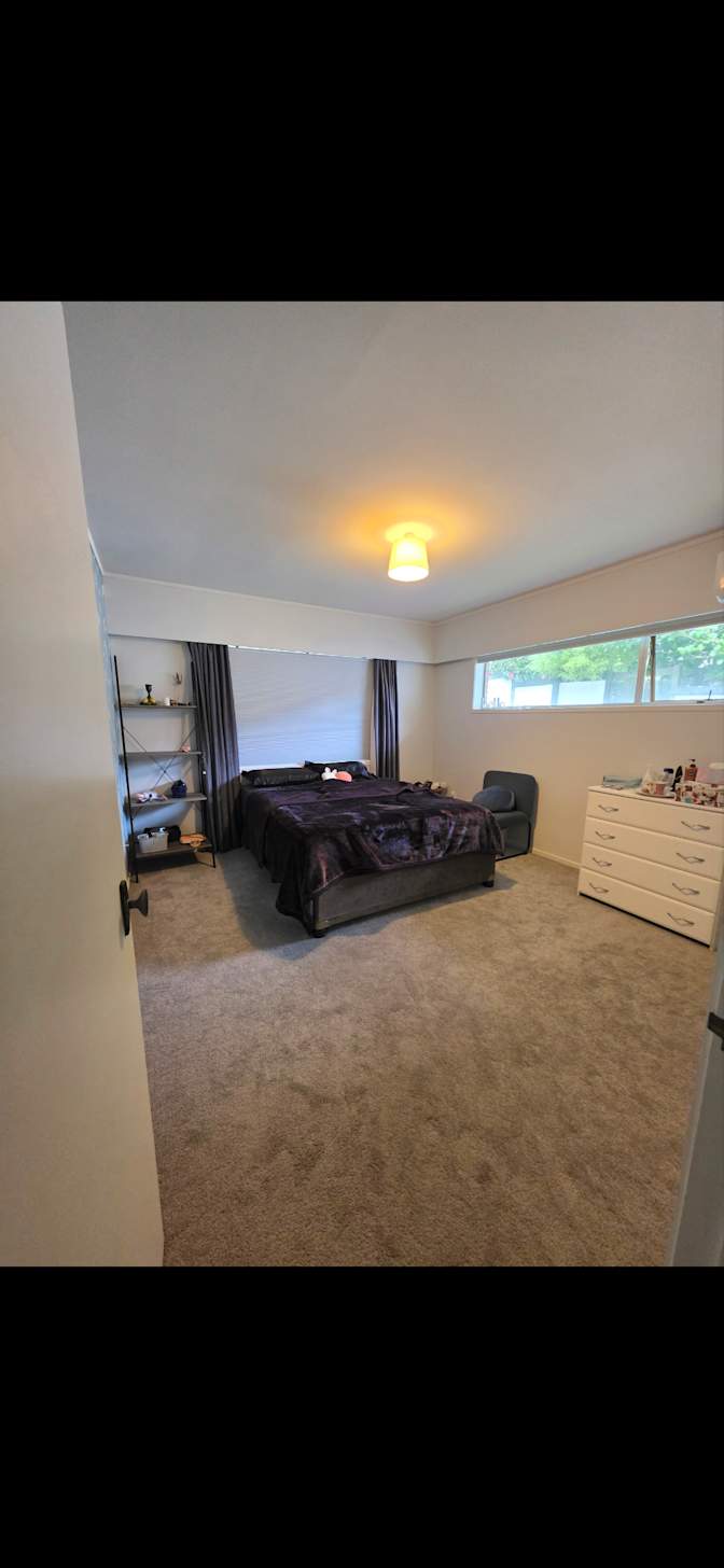 Srishti's room