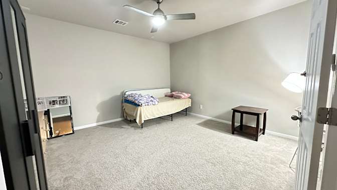 Anoop Gupta's room