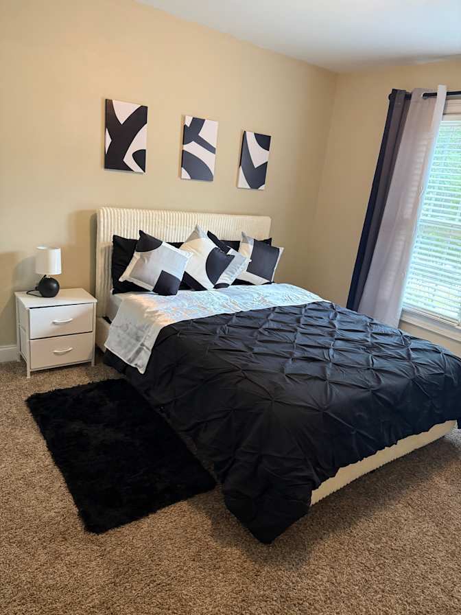 Amoya's room