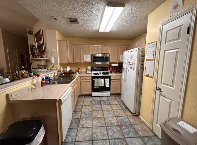 Heidi Jones's room