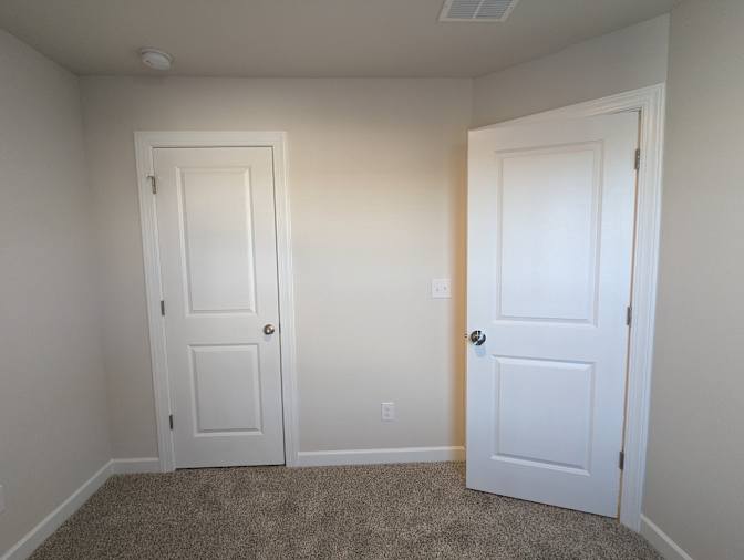 Alcove Rooms's room