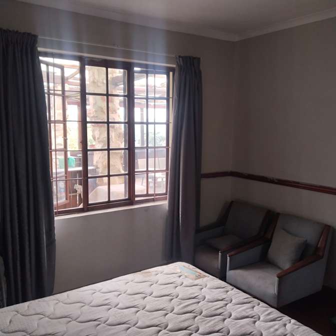 Max's room