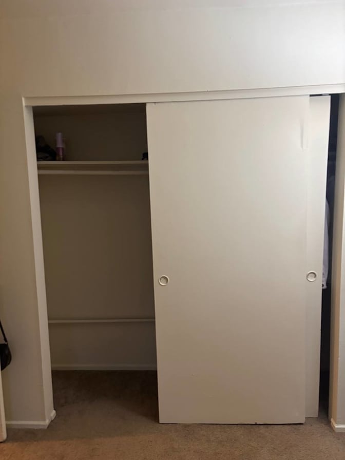Mahla Sarfaraz Khabbaz's room