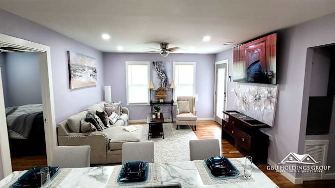 GBU Holdings Group's room