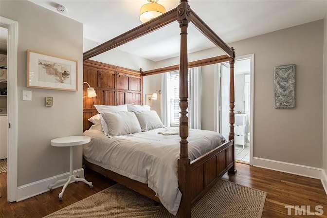 Julia's room