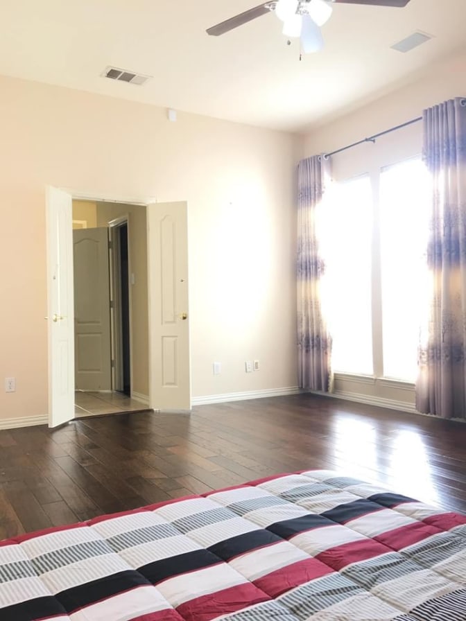 Paulina phuong nguyen's room