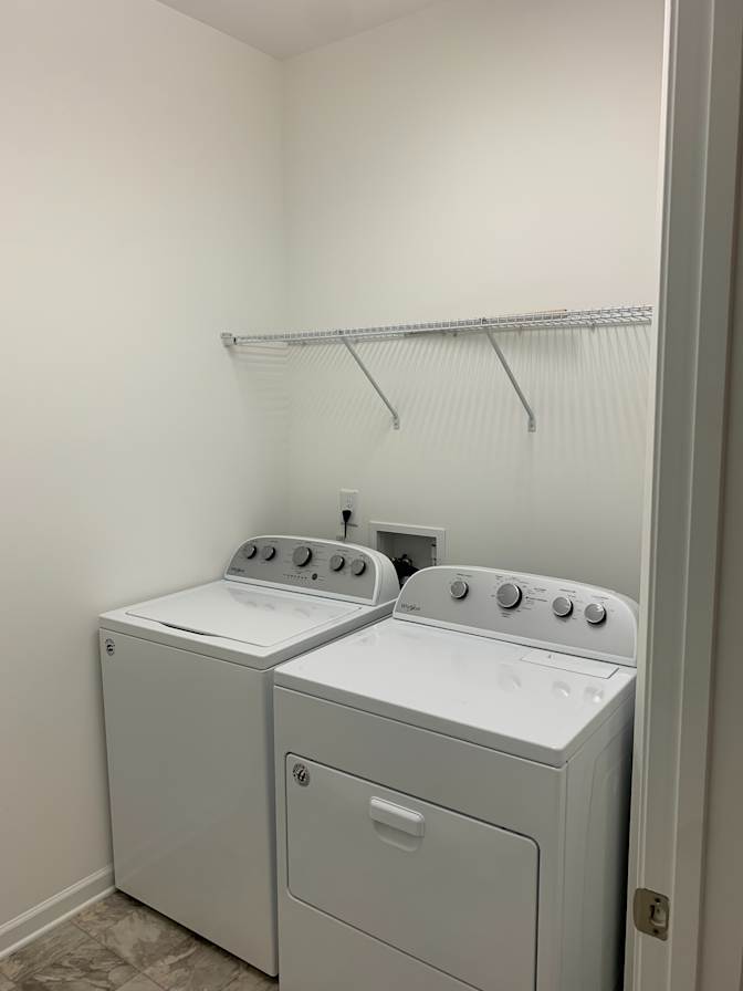 Alcove Rooms's room