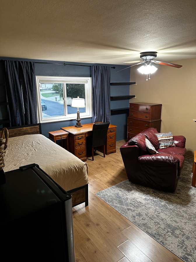 Lisa's room