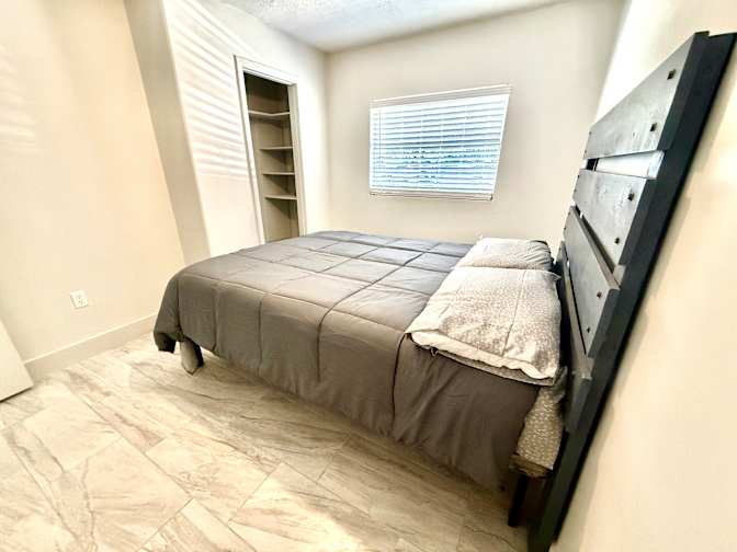 Maria Amitesarove Real Estate Agent's room