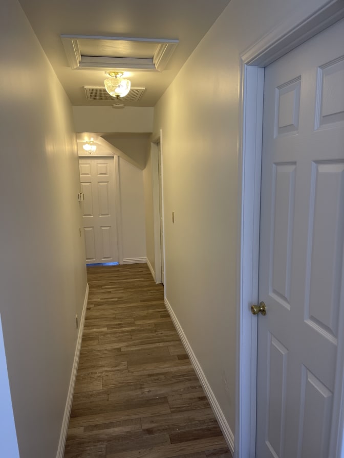 Thomas's room
