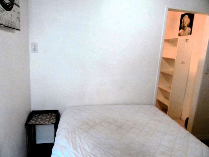 Patricia T.'s room