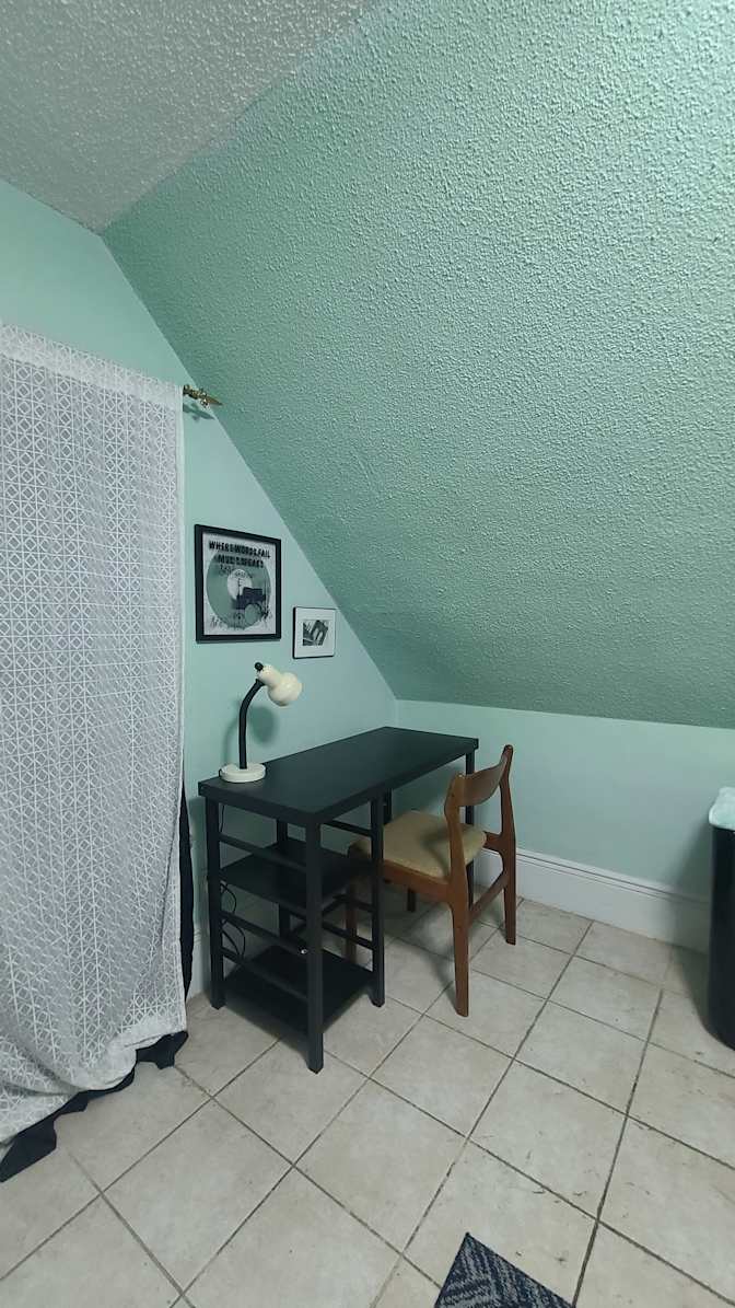 Donna's room