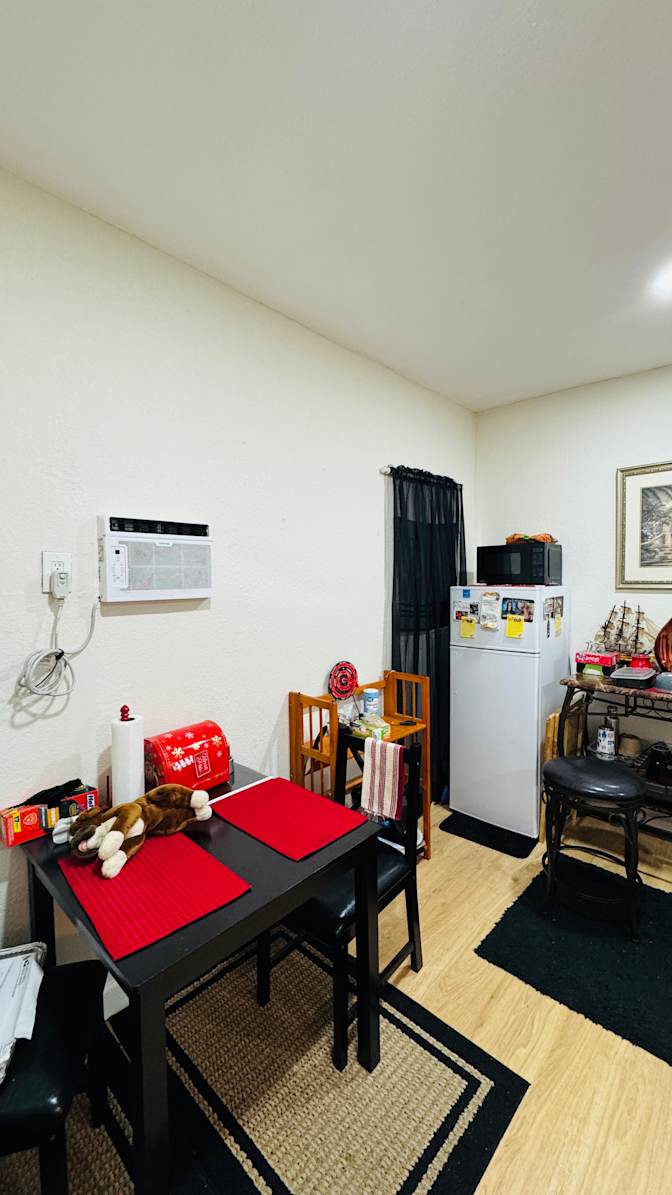 Carina's room