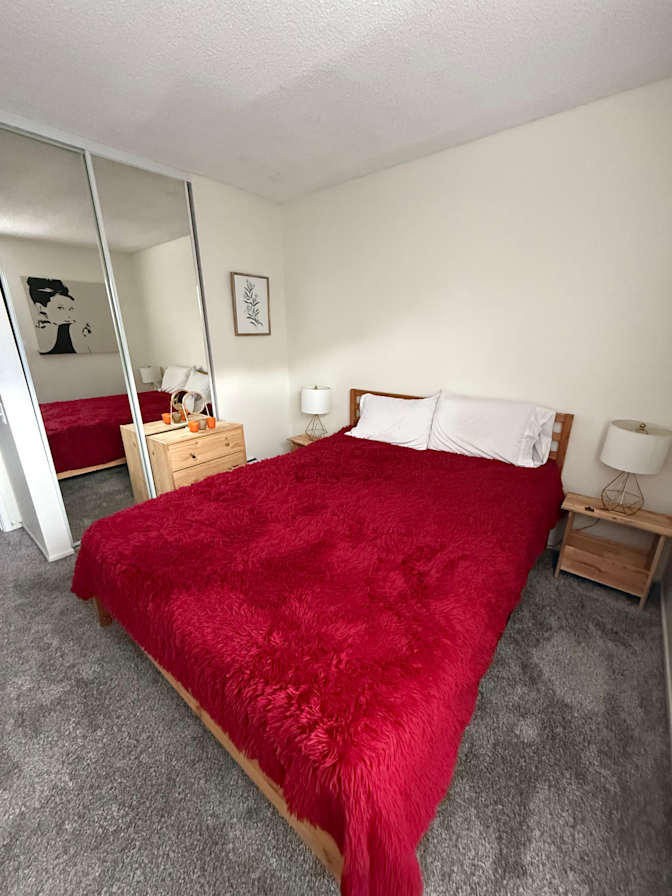 gabriel f.'s room