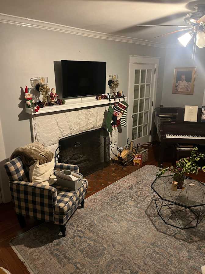 Lisa's room