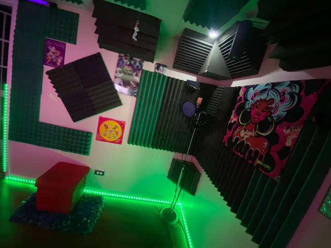 Amari's room
