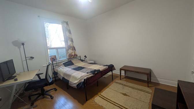 Pierre Fx's room