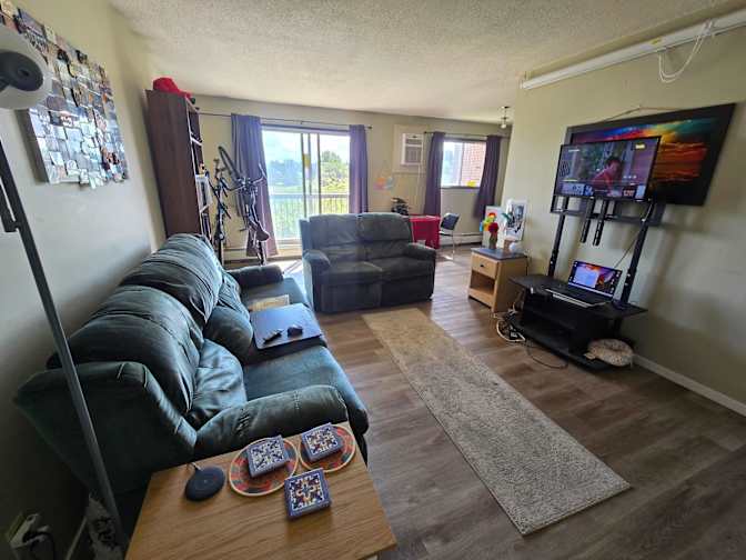 Michael Owen Gutsell's room