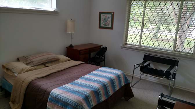 Tom's room