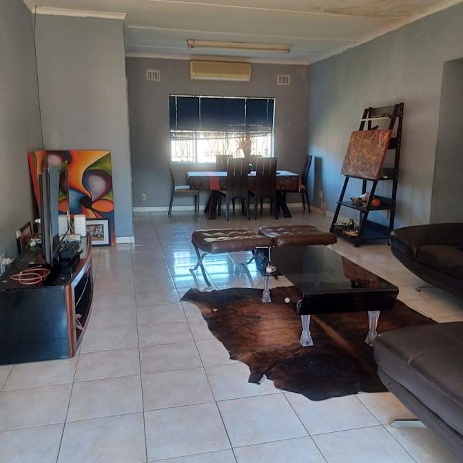 Sibonile's room